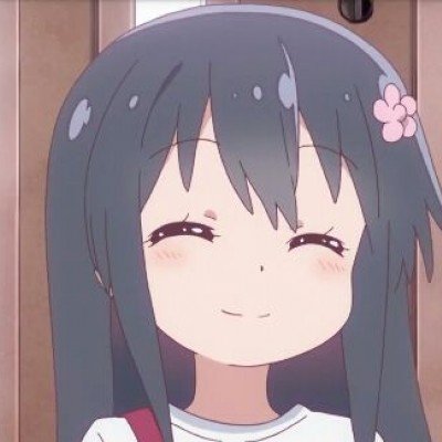 战士在暴雨中收旗步伐依旧铿锵